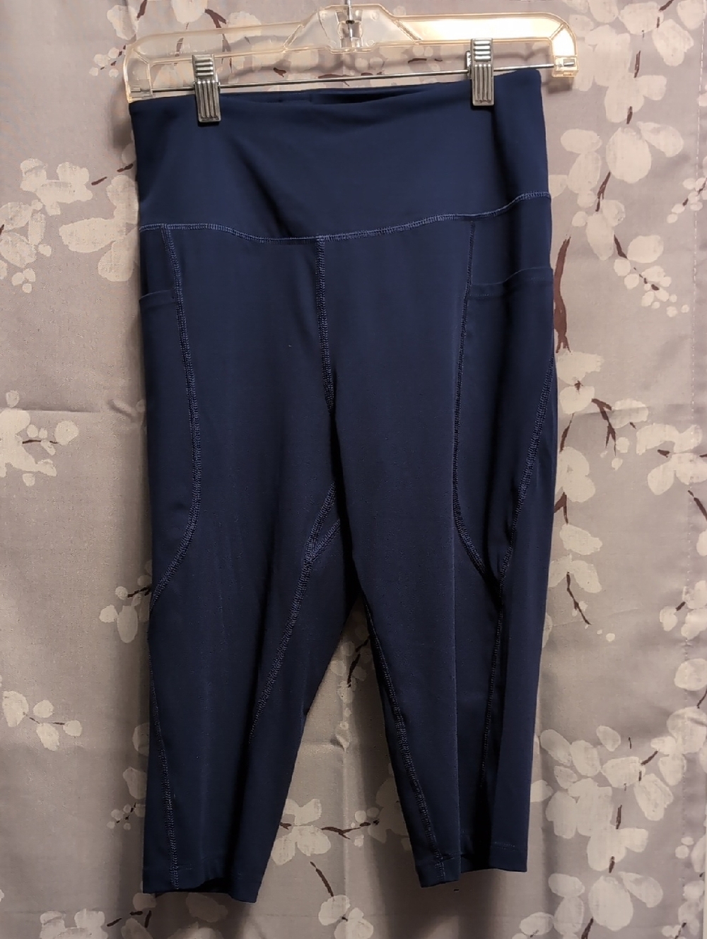 Baleaf Deep Blue High-Waist Capri Leggings with pockets
